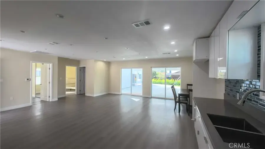 8435 Rincon, Sun Valley, CA 91352 - Image #2