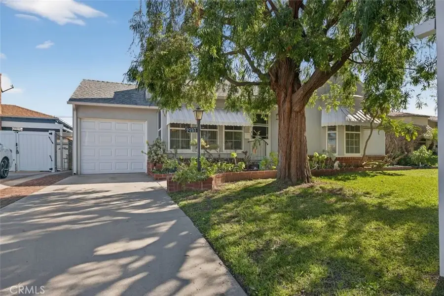 1910 N Rose Street, Burbank, CA 91505 - Image #2