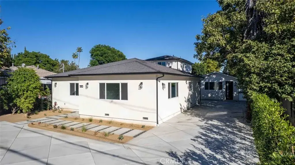 6842 Cedros Avenue, Van Nuys, CA 91405 - #1
