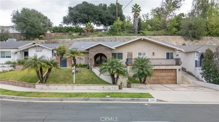 9434 Mclennan Avenue, Northridge, CA 91343 - #2