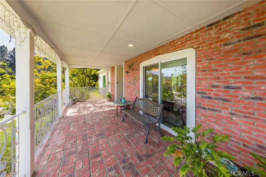 2109 Camino San Rafael, Glendale, CA 91206 - #2