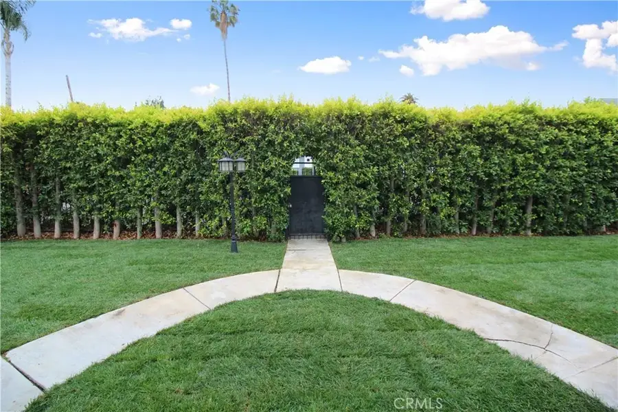 13573 Moorpark Street, Sherman Oaks, CA 91423 - #3