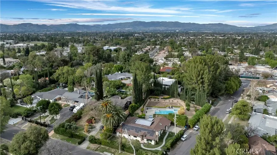 19943 Oxnard, Woodland Hills, CA 91367 - #3