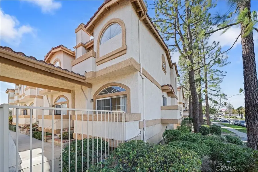 19950 Sherman Way Unit A #A, Winnetka, CA 91306 - #2