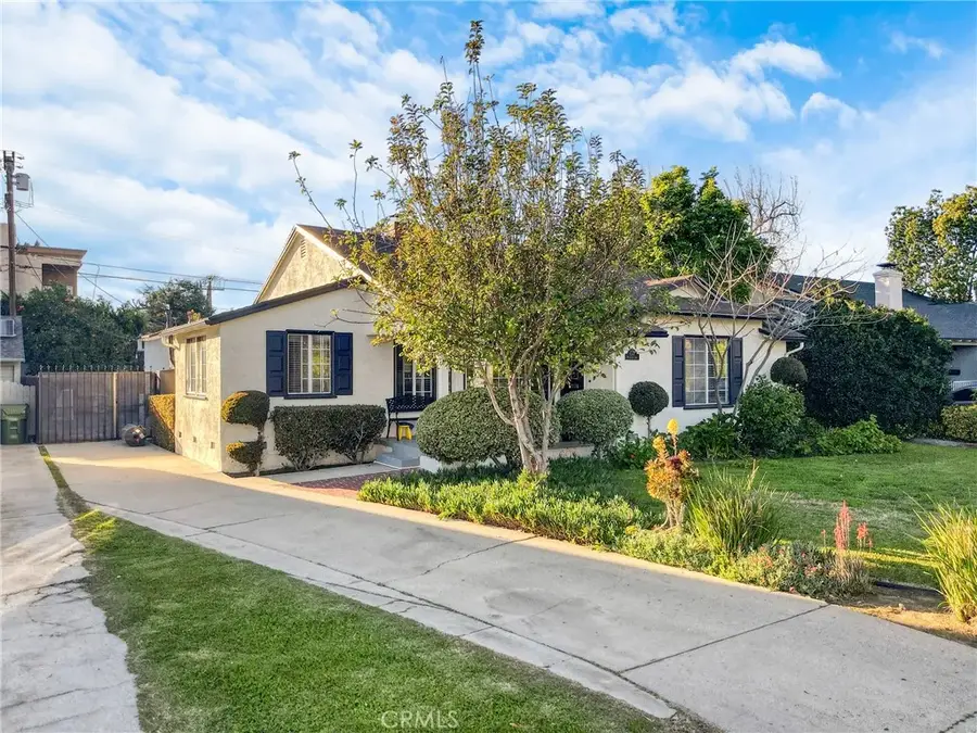 6331 Murietta, Valley Glen, CA 91401 - #3