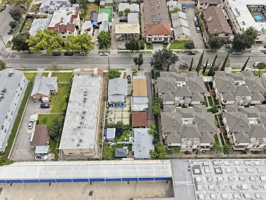 345 Concord Street, Glendale, CA 91203 - #3