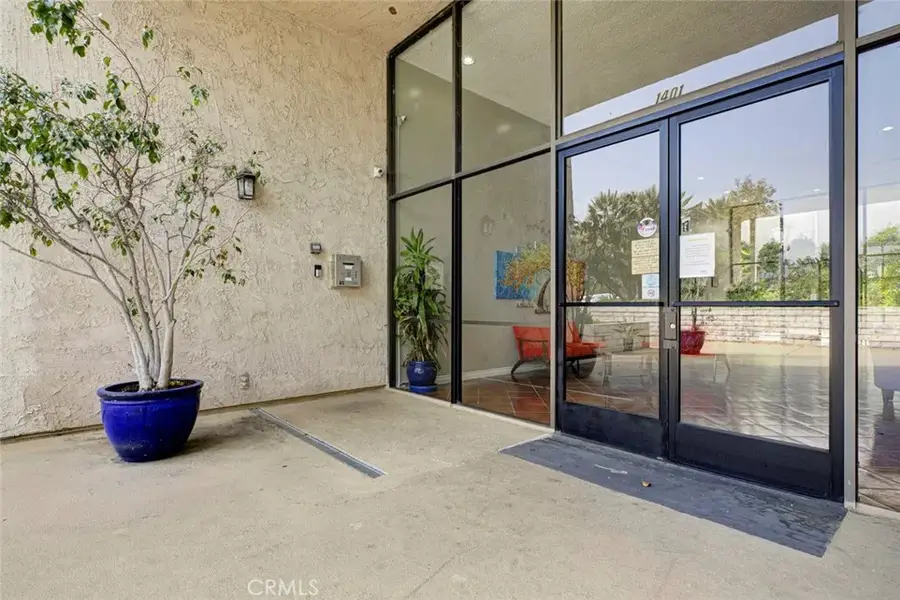1401 Valley View #206, Glendale, CA 91202 - #2