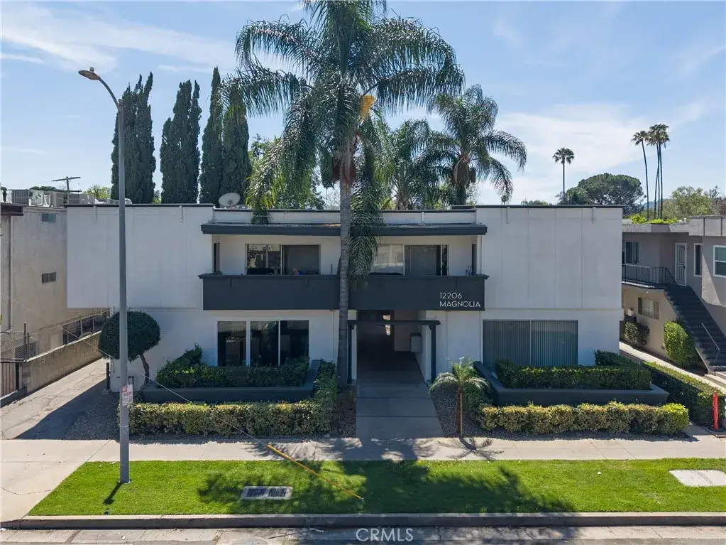12206 Magnolia Boulevard, Valley Village, CA 91607 - #1