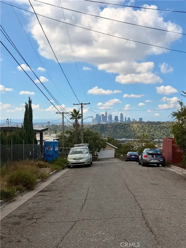 621 Etta, Mount Washington, CA 90065