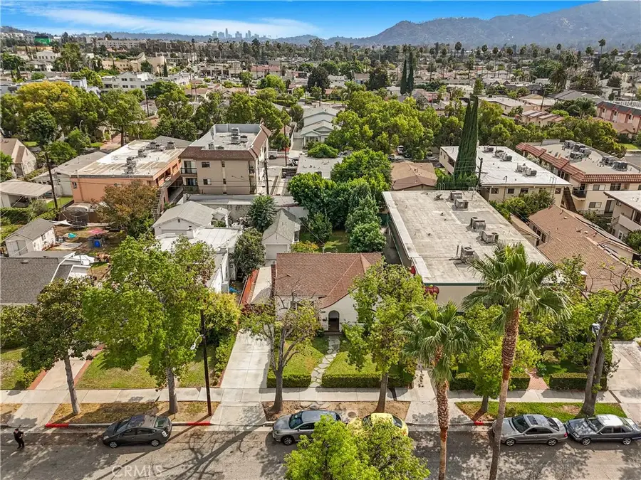 568 South Street, Glendale, CA 91202 - #3