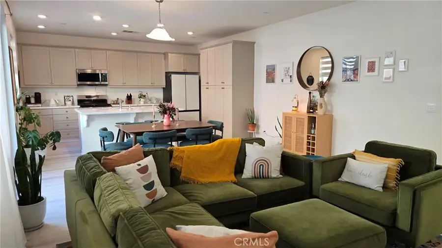 906 Lemon Drive, Pomona, CA 91768 - #3