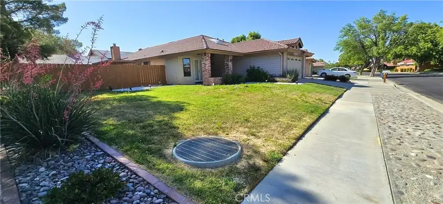 1101 N Heritage Drive, Ridgecrest, CA 93555 - #2