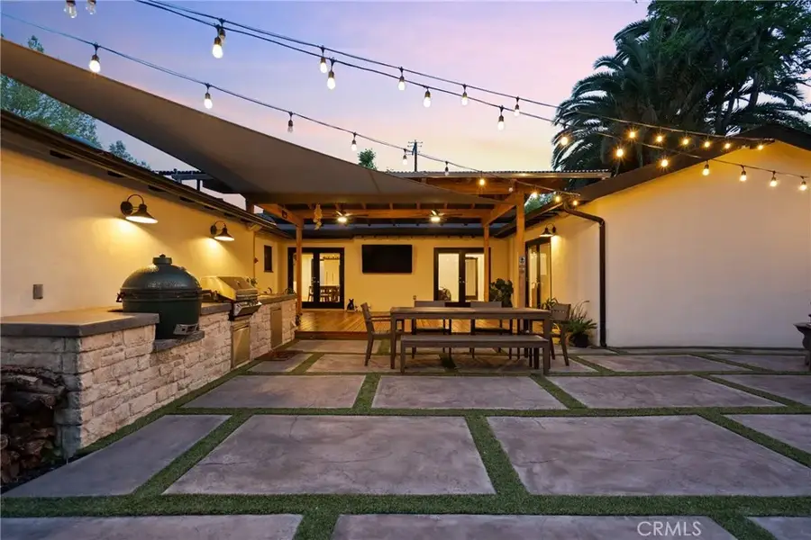 6013 Lubao Avenue, Woodland Hills, CA 91367 - #2