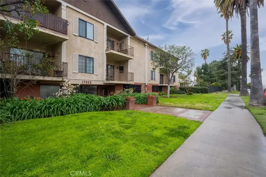 17522 Sherman Way #202, Van Nuys, CA 91406 - #3