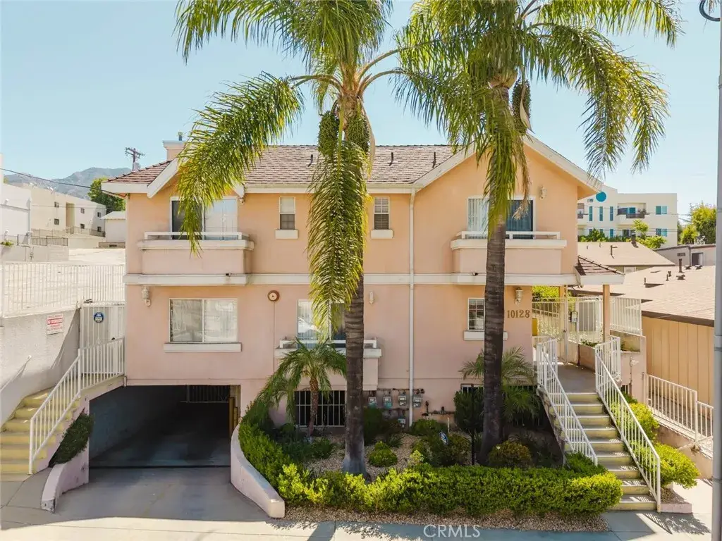 10128 Hillhaven Avenue #101, Tujunga, CA 91042 - #1