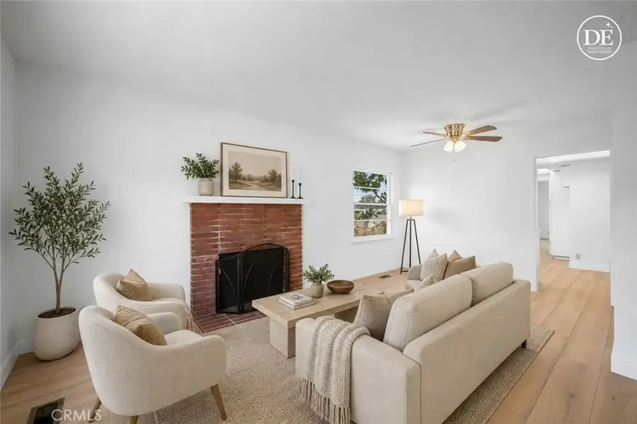 10603 Fernglen Avenue, Tujunga, CA 91042 - #2