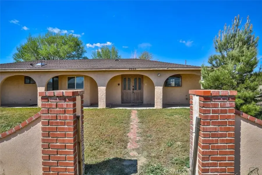 7033 W Avenue A2, Lancaster, CA 93536 - #2