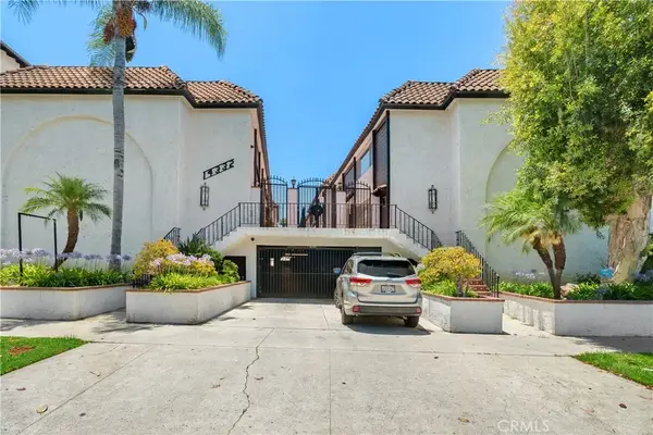 14332 Dickens Street #25, Sherman Oaks, CA 91423
