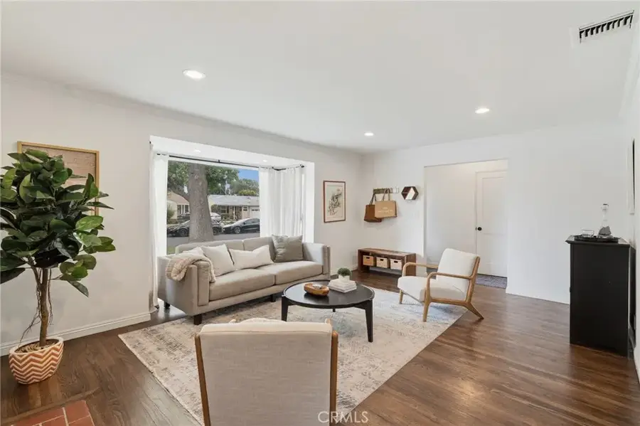 5423 Columbus Ave, Sherman Oaks, CA 91411 - #3
