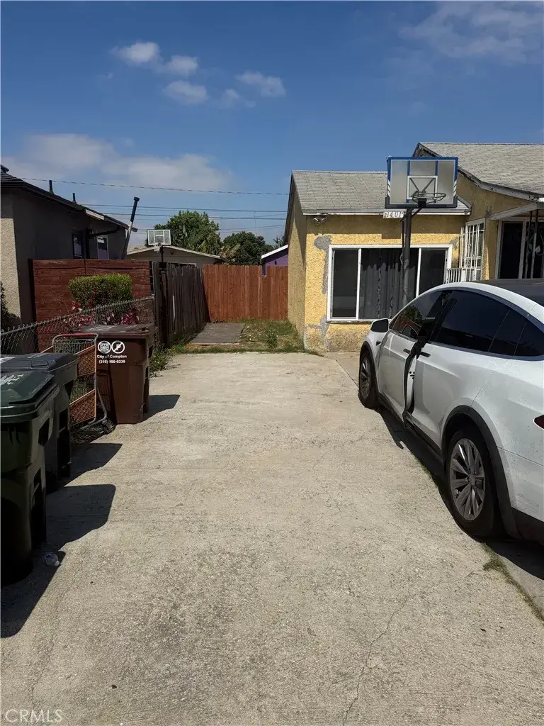 1401 S Whitemarsh, Compton, CA 90220 - #3