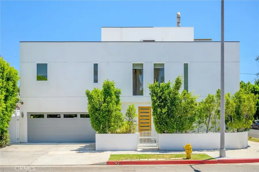 11490 Cumpston Street, North Hollywood, CA 91601 - #2
