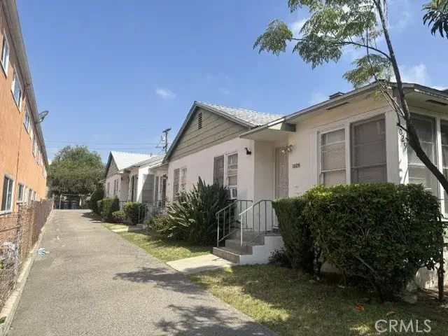 1029 Ruberta, Glendale, CA 91201 - #1