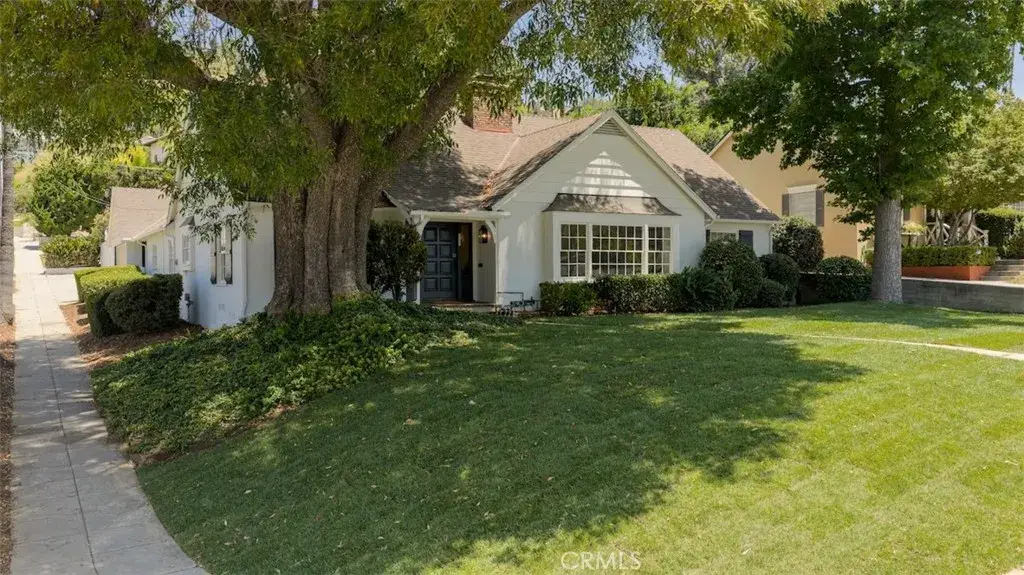 203 E Mountain, Glendale, CA 91207 - #1