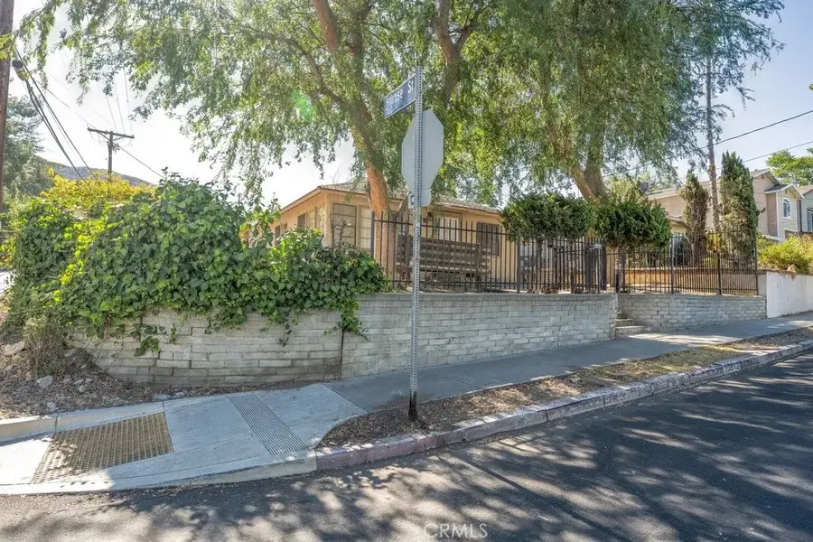 10652 Commerce, Tujunga, CA 91042 - #2