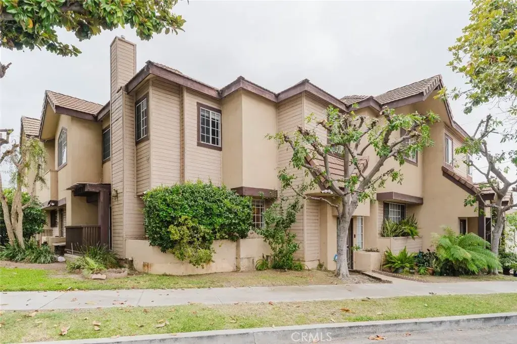 1245 Grandview Avenue #4, Glendale, CA 91201 - #1