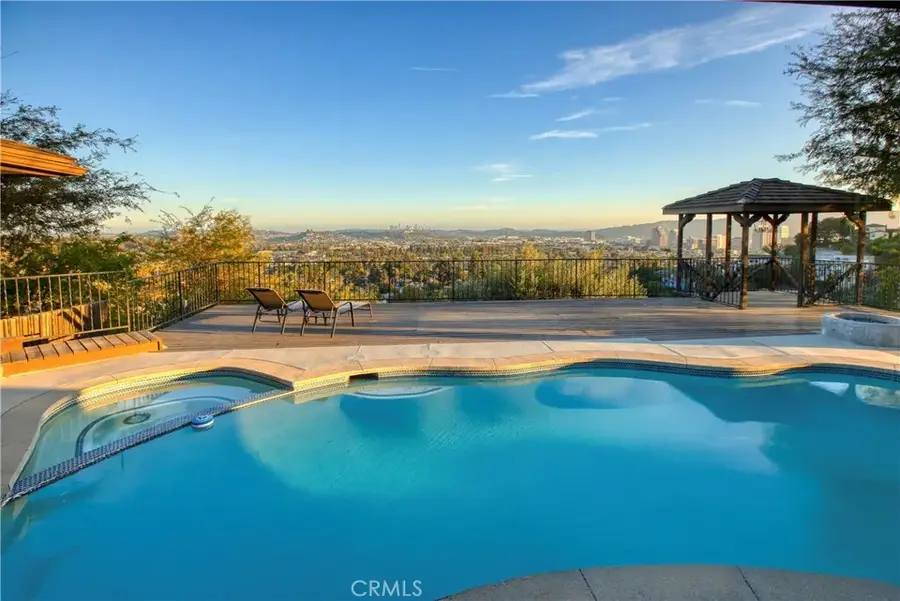 1625 Oakengate Drive, Glendale, CA 91207 - #2