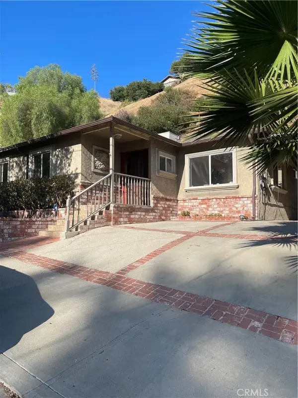 10400 Flowerdale Court, Los Angeles, CA 91352