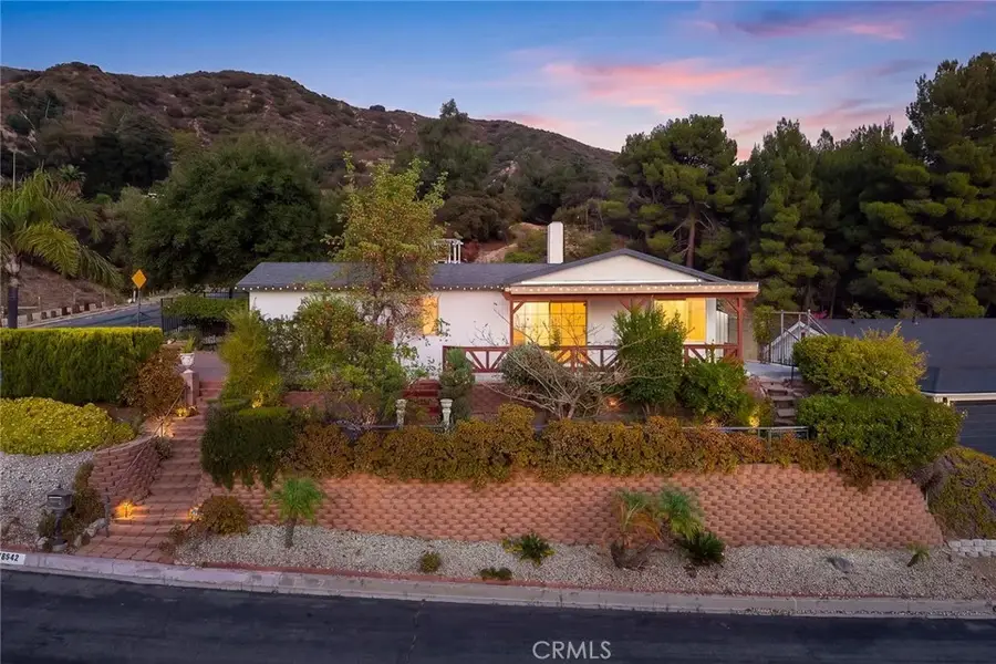 10842 Owens, Tujunga, CA 91042 - #2