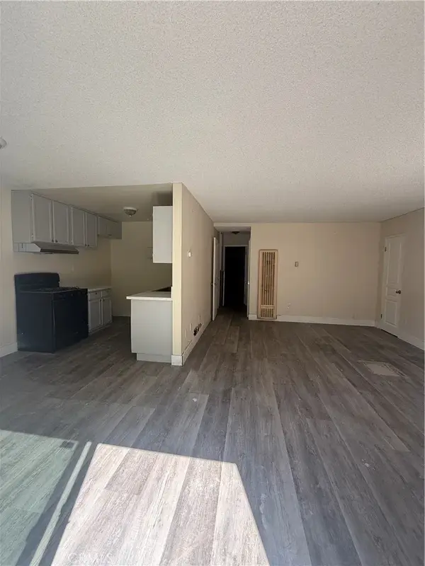 14805 Chase Street #107, Panorama City, CA 91402