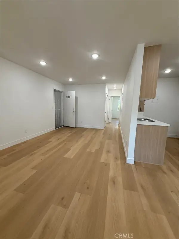 14805 Chase Street #224, Panorama City, CA 91402