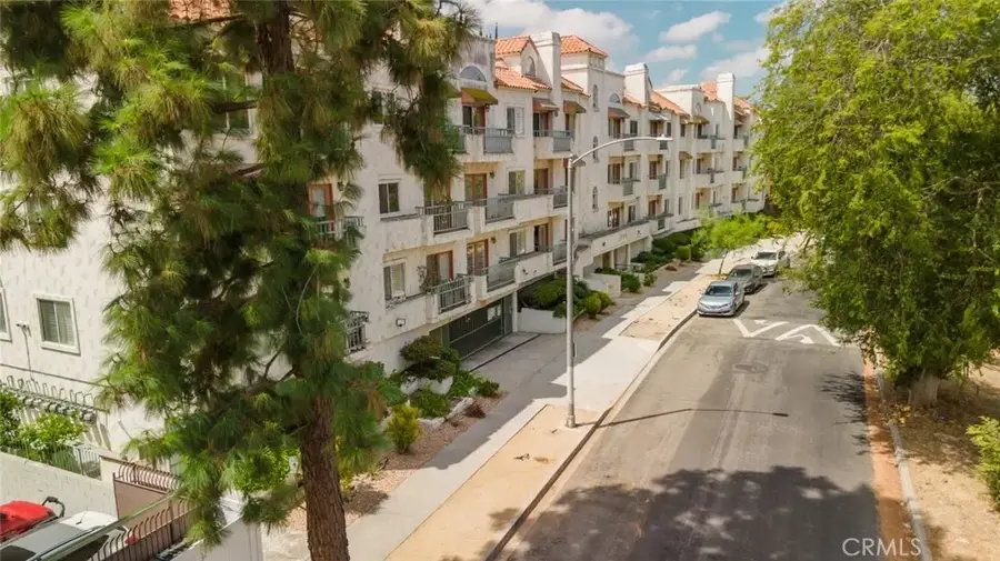 13220 Valleyheart Drive #202, Studio City, CA 91604 - #2