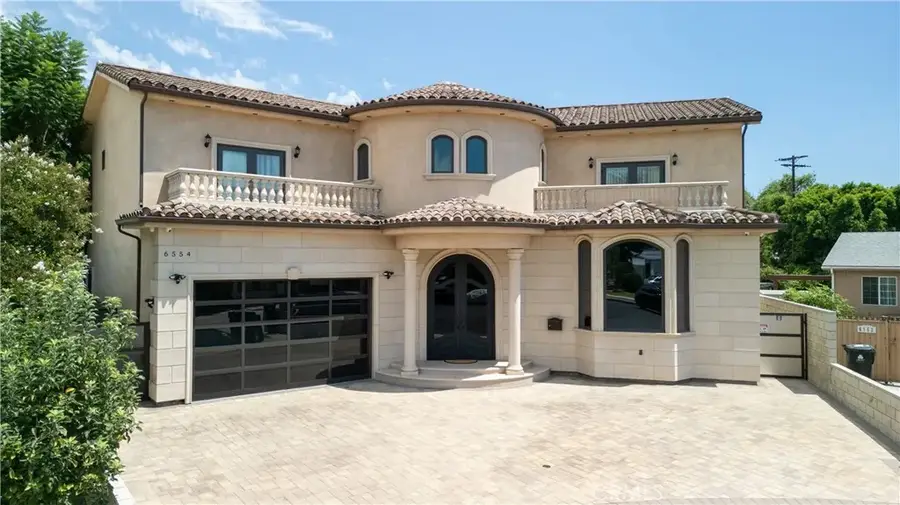 6554 Ethel Avenue, Valley Glen, CA 91606 - #3
