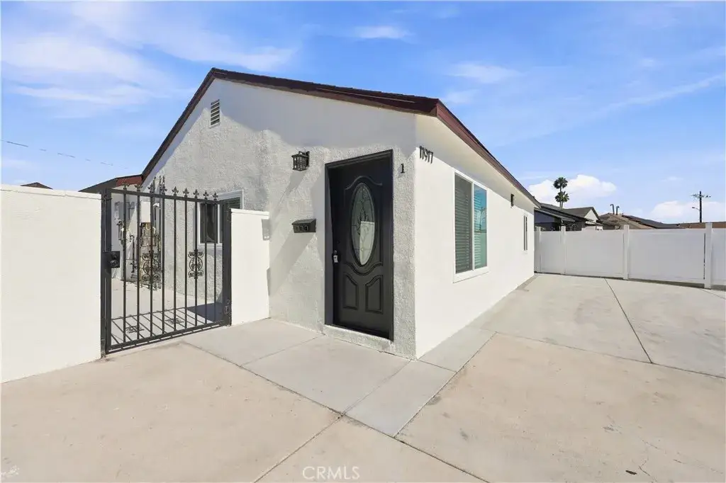 11917 Burton Street, North Hollywood, CA 91605 - #1