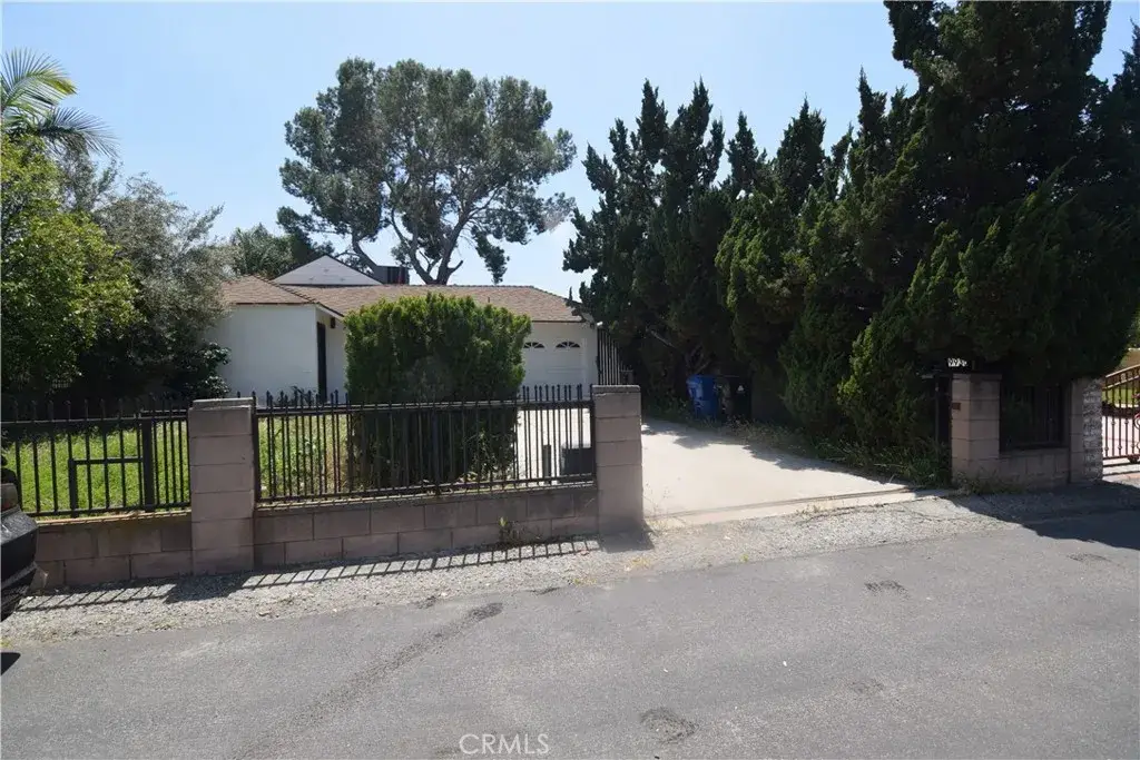 9930 Saticoy Street, Burbank, CA 91504 - #1