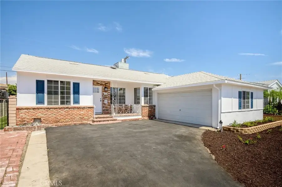 9506 Sandusky Avenue, Pacoima, CA 91331 - #2