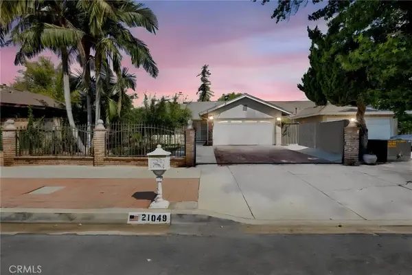 21049 Community, Canoga Park, CA 91304