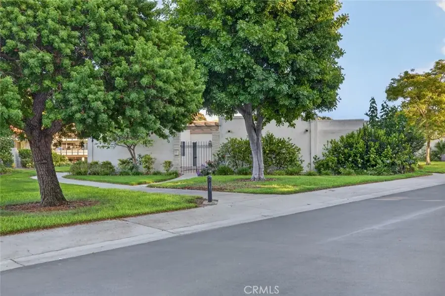 2262 Via Puerta #D, Laguna Woods, CA 92637 - #2