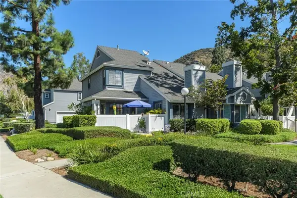 338 Monroe Ct, Azusa, CA 91702