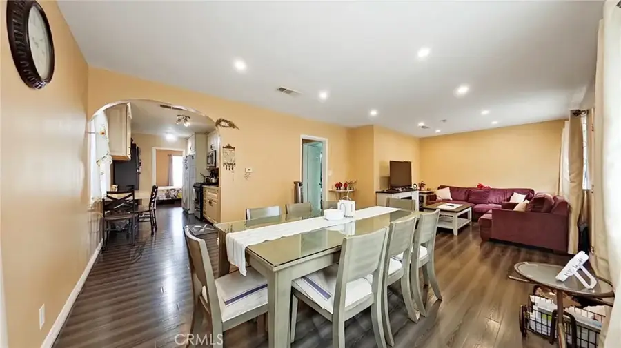 5633 Denny, North Hollywood, CA 91601 - #2