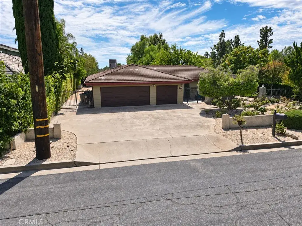 1002 Pomello, Claremont, CA 91711 - #1