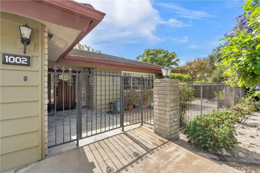 1002 Pomello, Claremont, CA 91711 - #3