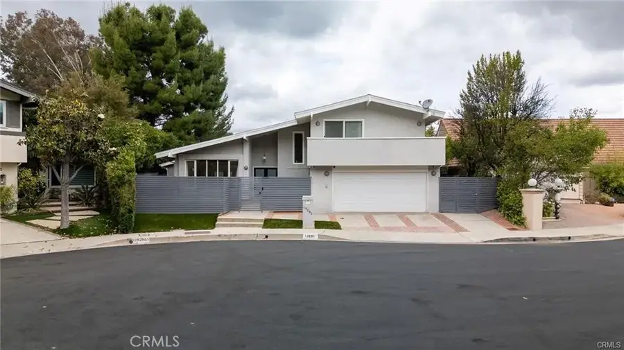 19281 Berclair Ln, Tarzana, CA 91356 - #3
