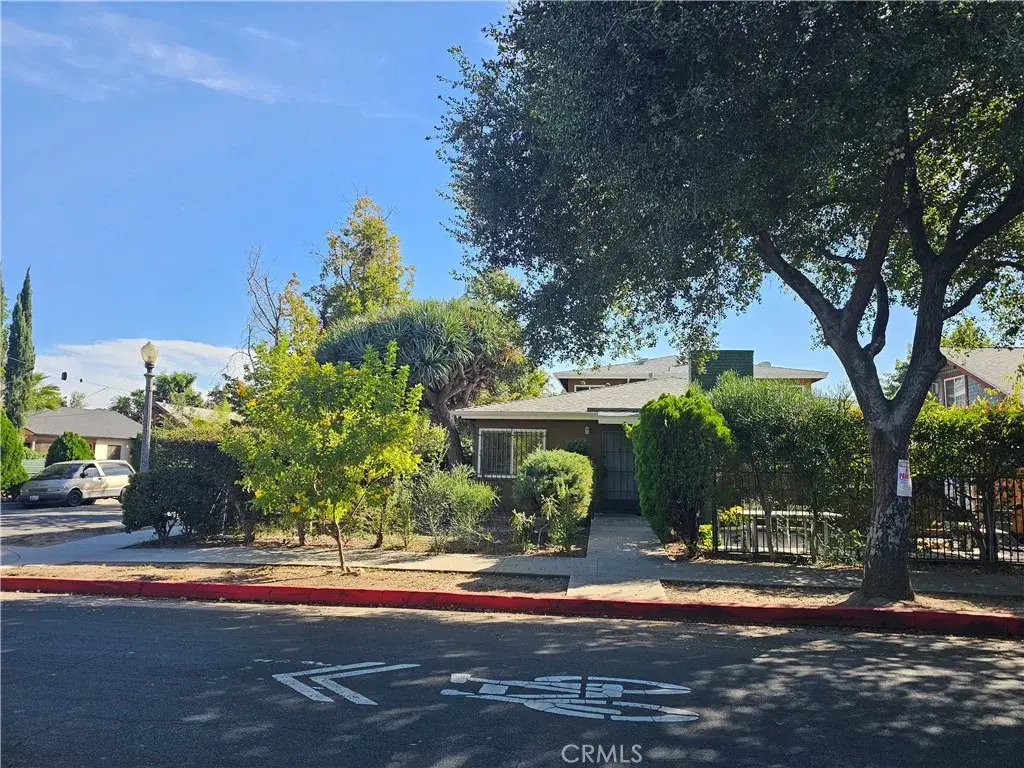 262 E Mountain Street, Pasadena, CA 91104 - #1