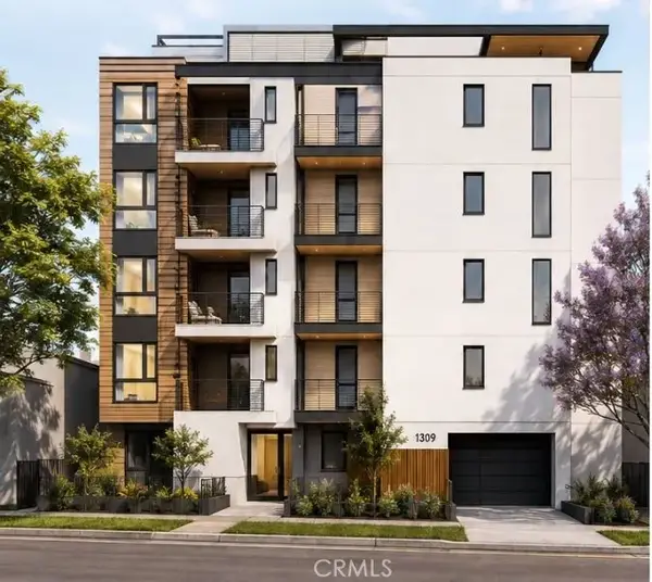 1309 N Mariposa, Los Angeles, CA 90027