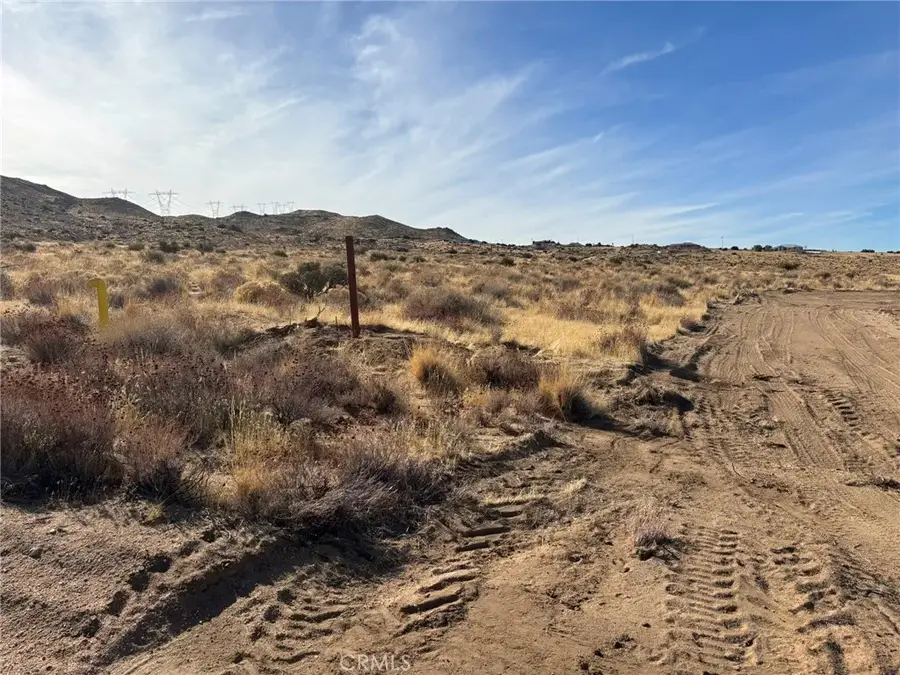 20 Luna Mountain, Apple Valley, CA 92308 - #3