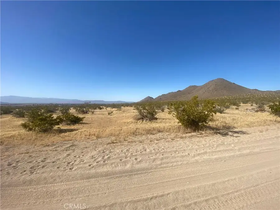 1 Falchion, Apple Valley, CA 92307 - #3